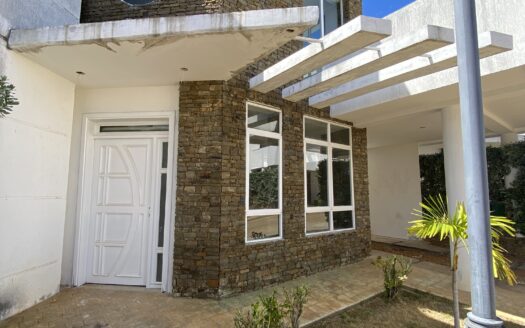 Casa urbanizacion , Magestic Village